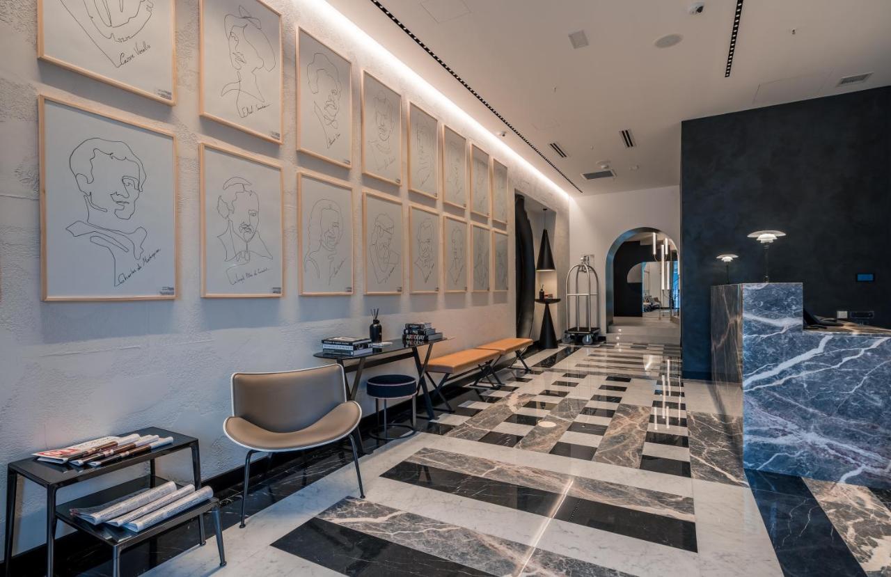 Monograph Freedom Square Hotell Tbilisi Exteriör bild The lobby of the hotel